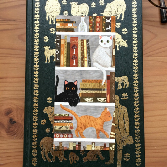 bookshelf cat bookmark